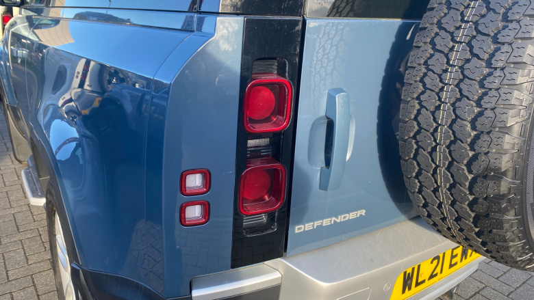 Land Rover Defender 3.0 D200 S 90 3dr Auto Diesel Estate